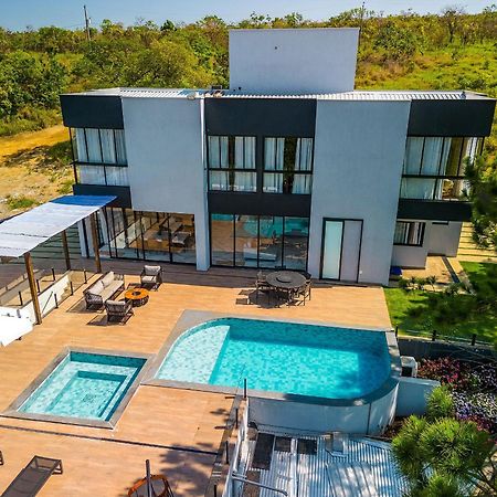 Pousada Com Piscina, Jacuzzi E Com Vista Em Capitolio - Casa Decore 외부 사진