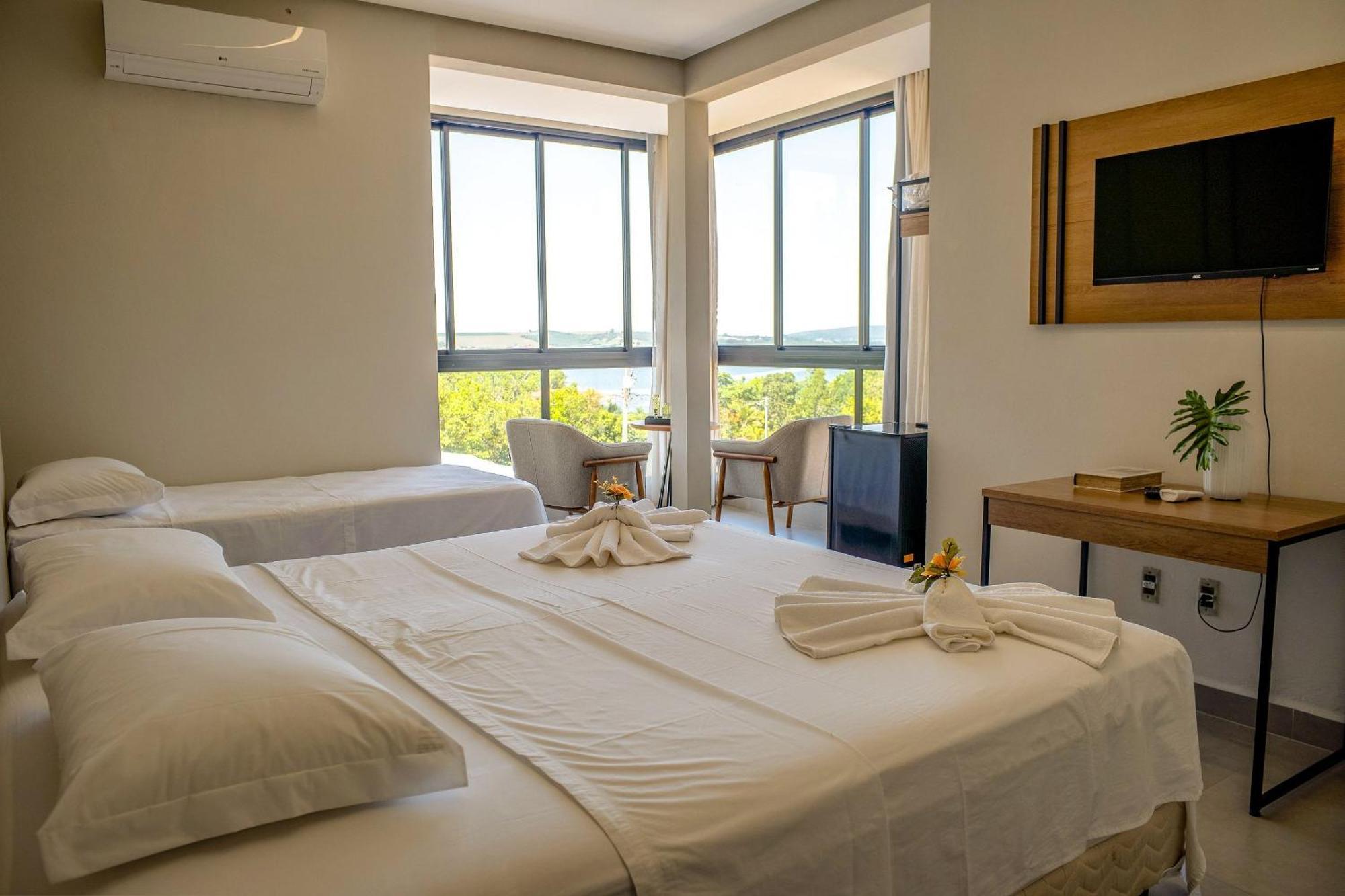 Pousada Com Piscina, Jacuzzi E Com Vista Em Capitolio - Casa Decore 외부 사진