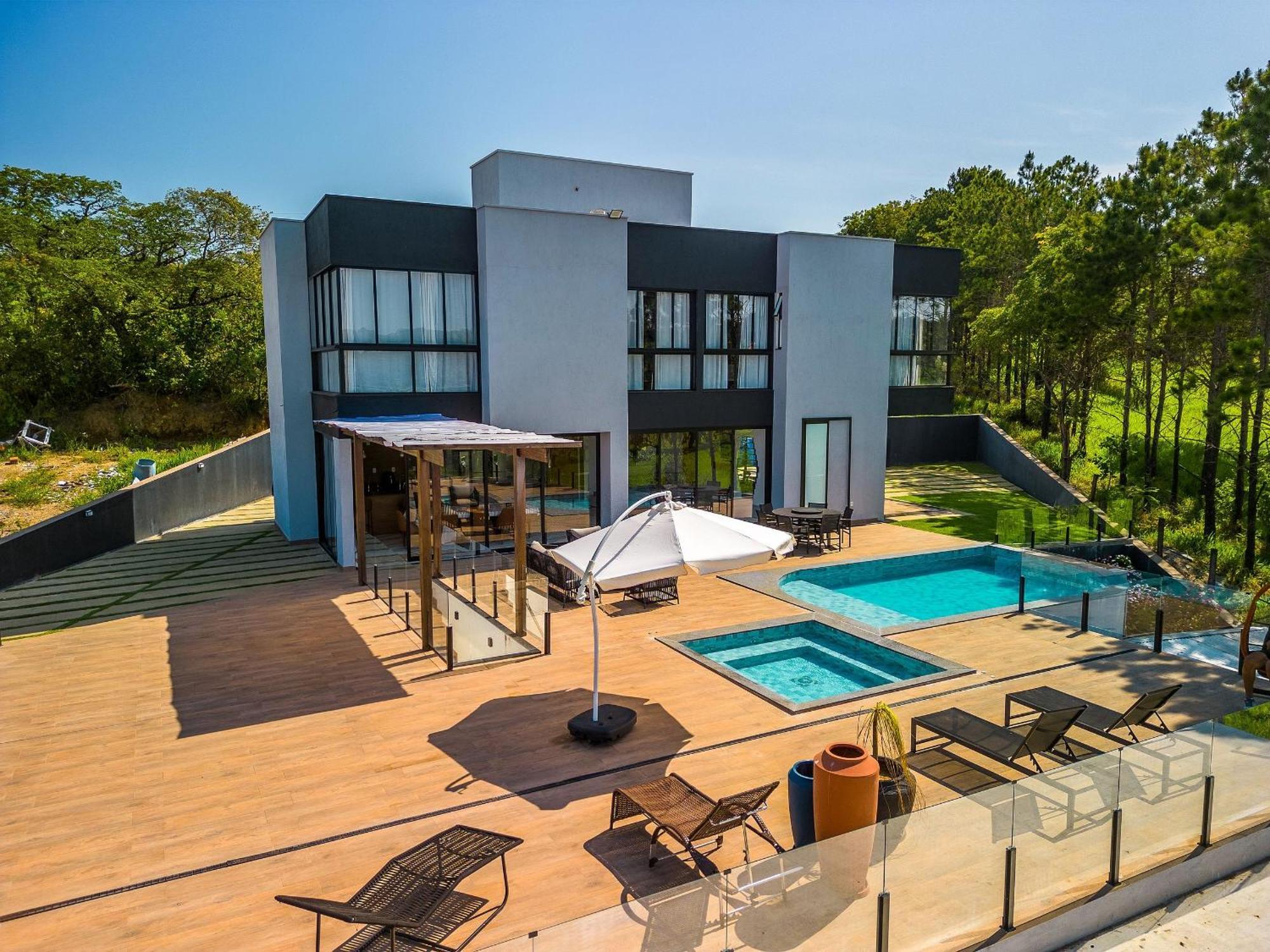 Pousada Com Piscina, Jacuzzi E Com Vista Em Capitolio - Casa Decore 외부 사진
